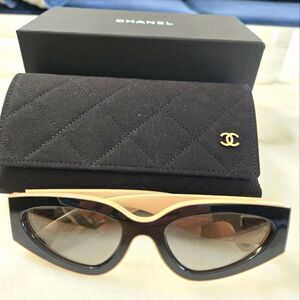 CHANEL CAT EYE SUNGLASSES Black & Beige C534/M3, A71614 X02281 S3443